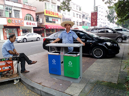 欣方圳環(huán)保分類(lèi)垃圾桶呵護江西街道衛生環(huán)境