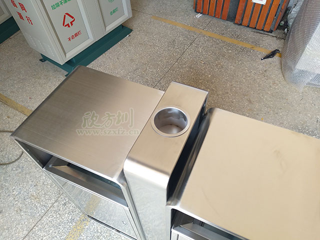 南寧小區定制戶(hù)外不銹鋼分類(lèi)垃圾桶