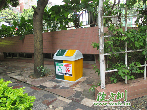 炎炎夏季，玻璃鋼垃圾桶為清遠市街道帶來(lái)點(diǎn)點(diǎn)綠意