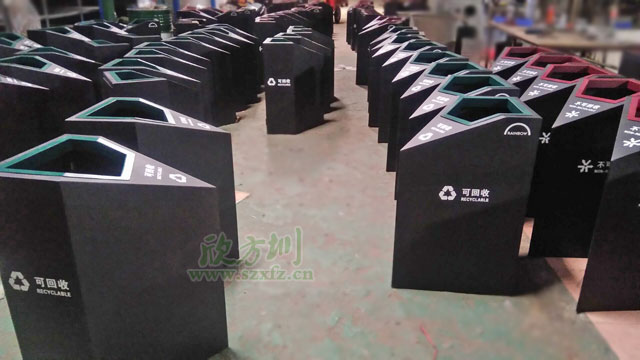 蘇州天虹商場(chǎng)鋼板噴塑分類(lèi)垃圾桶廠(chǎng)家生產(chǎn)圖