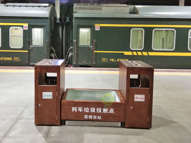 深圳東站列車(chē)站臺垃圾桶打造清潔旅途環(huán)境