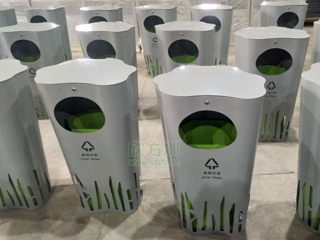 深圳前海商業(yè)街戶(hù)外異形金屬果皮箱
